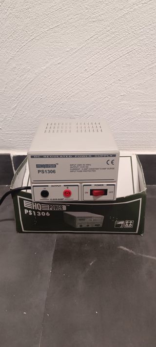 Fuente de alimentación regulada HQ-Power PS1306