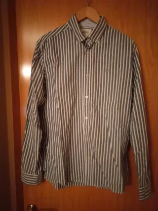 Camisa de rayas verde y blanca