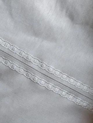 Cortinas blancas con bordado