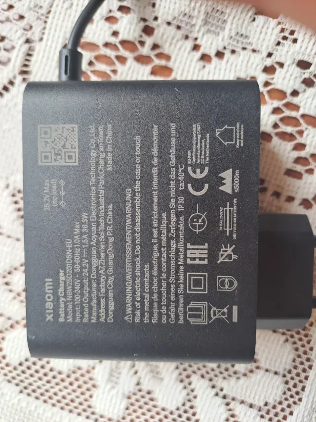 Cargador Xiaomi Negro