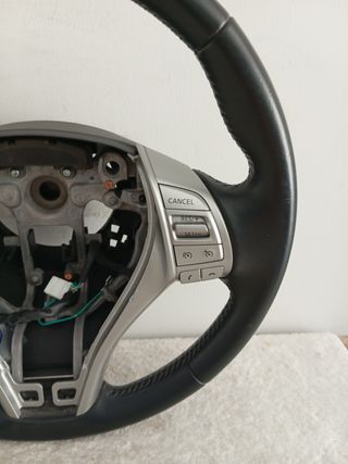 Volante Nissan Pulsar