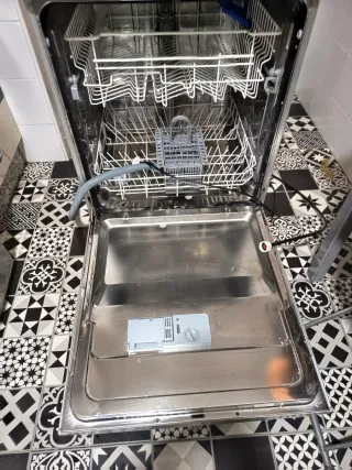 Lavastoviglie Indesit silver