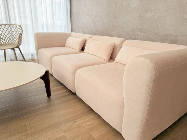 Sofá de diseño pana beige