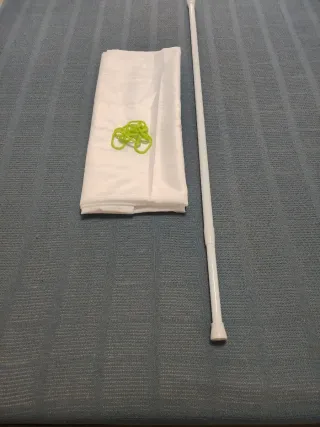 Barra extensible baño y cortina.