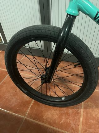 Bicicleta BMX WETHEPEOPLE