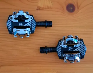 Pedales automáticos Rockrider