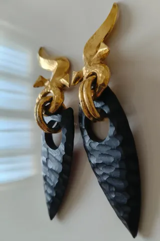 Pendientes largos vintage creador inglés Dan Dower