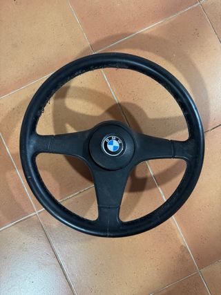 Volante BMW E30
