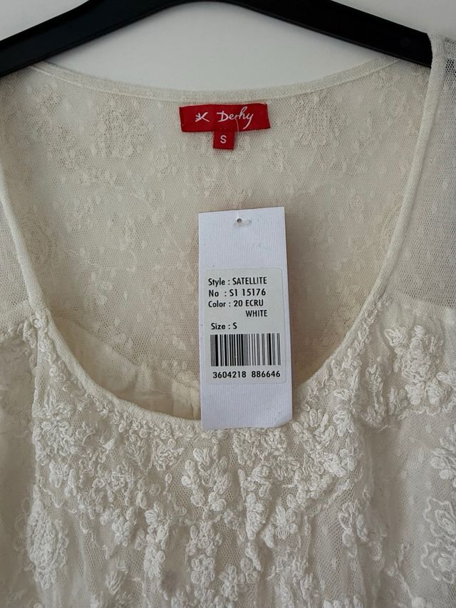 Vestido  Derhy  tul plumeti bordado blanco T.S