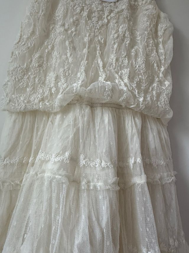 Vestido  Derhy  tul plumeti bordado blanco T.S