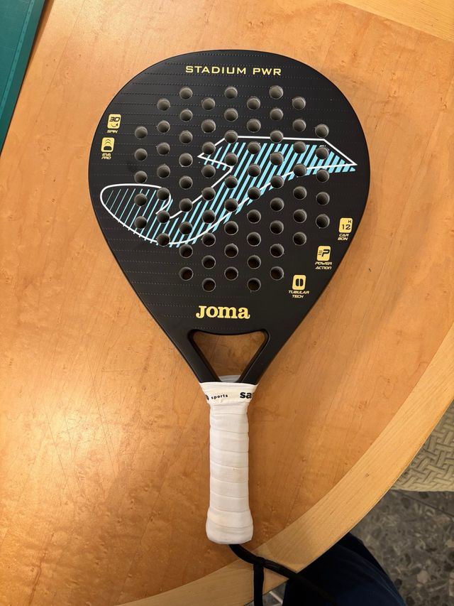 Pala de pádel Joma Stadium PWR