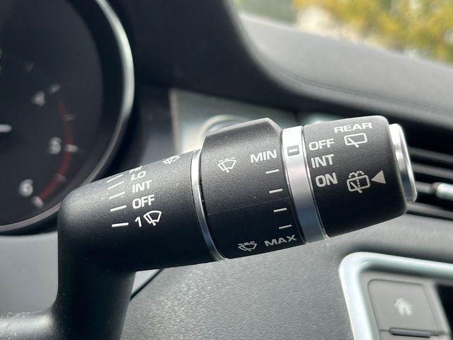 Land-Rover Range Rover Evoque 2.0 Diesel  4X2 