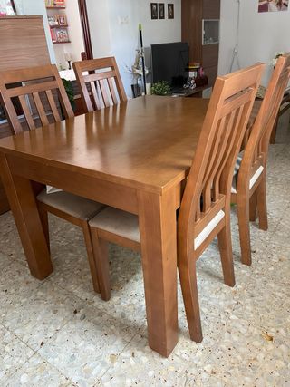 Mesa comedor con 4 sillas madera