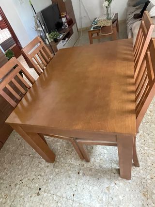 Mesa comedor con 4 sillas madera