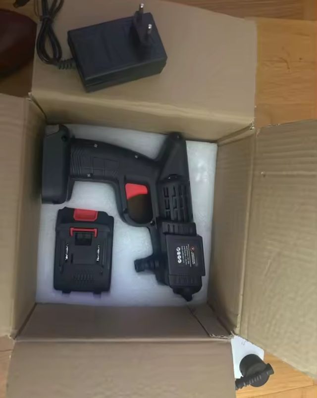 Hidrolimpiadora a batería 21V y 2 baterías, NUEVA