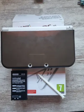 Nintendo Nuovi 3DS XL 