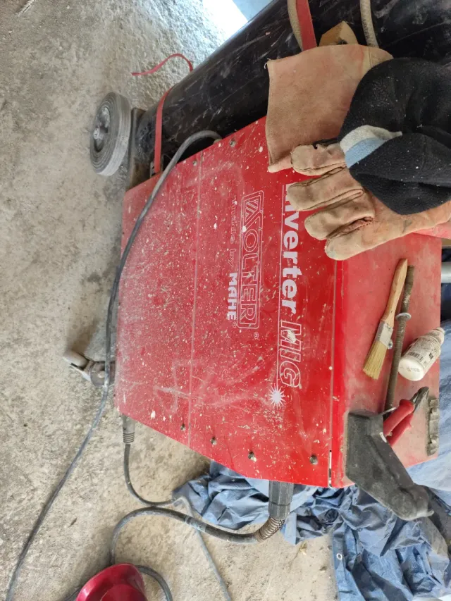 Se alquila o vende soldadora Inverter MIG 220v