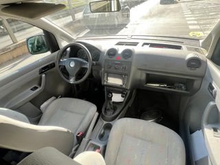 Volkswagen Caddy 2010