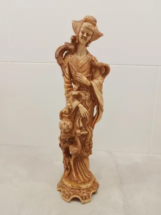 Figura decorativa estilo oriental