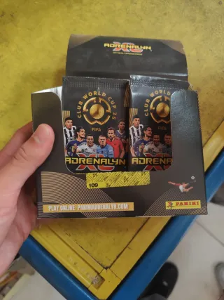 23 packs Adrenalyn XL Club World Cup 25