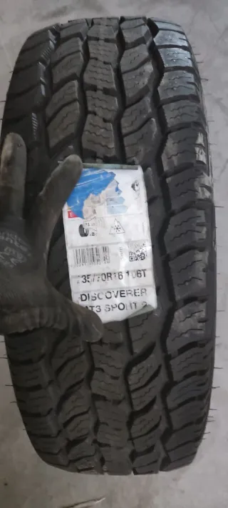 Rueda Cooper Discoverer A/T 235/70 R16 