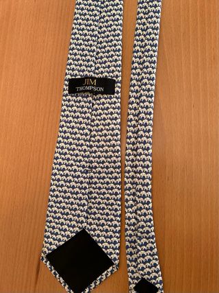 Corbata Jim Thompson