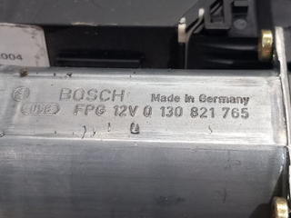 ELEVALUNAS DELANTERO DERECHO VOLKSWAGEN TOUAREG (