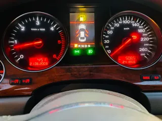 Audi A8 2003
