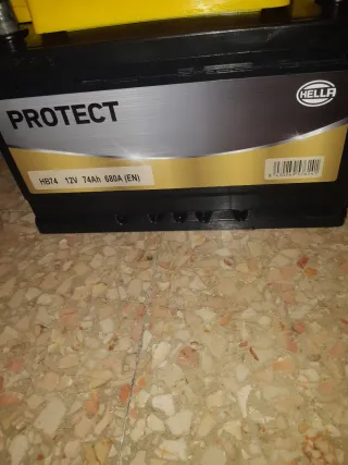 Batería Hella Protect HB74 74Ah 680A