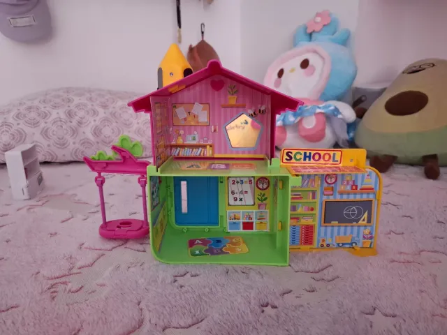 Escuela Pinypon con Profesora