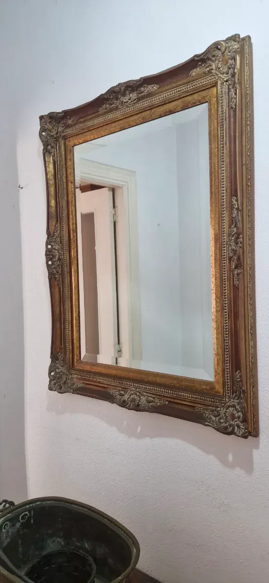 Specchio da parete antico