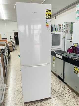 nevera Indesit NO FROST