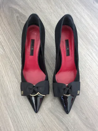 Tacones Aguja Carolina Herrera Negros