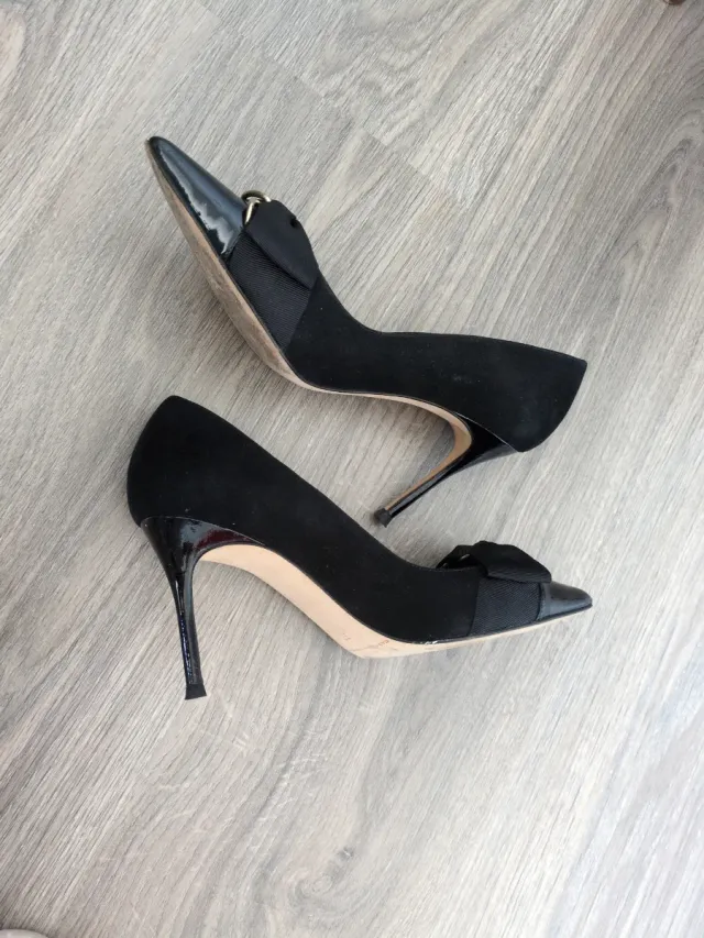 Tacones Aguja Carolina Herrera Negros