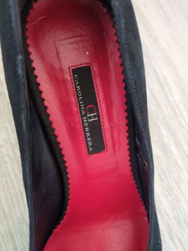 Tacones Aguja Carolina Herrera Negros