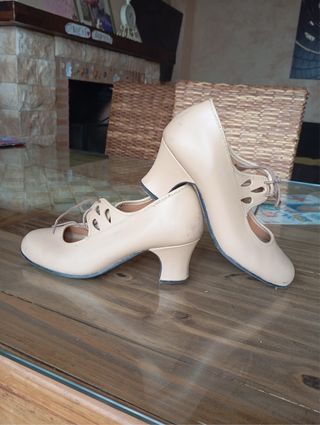 Zapatos de baile beige
