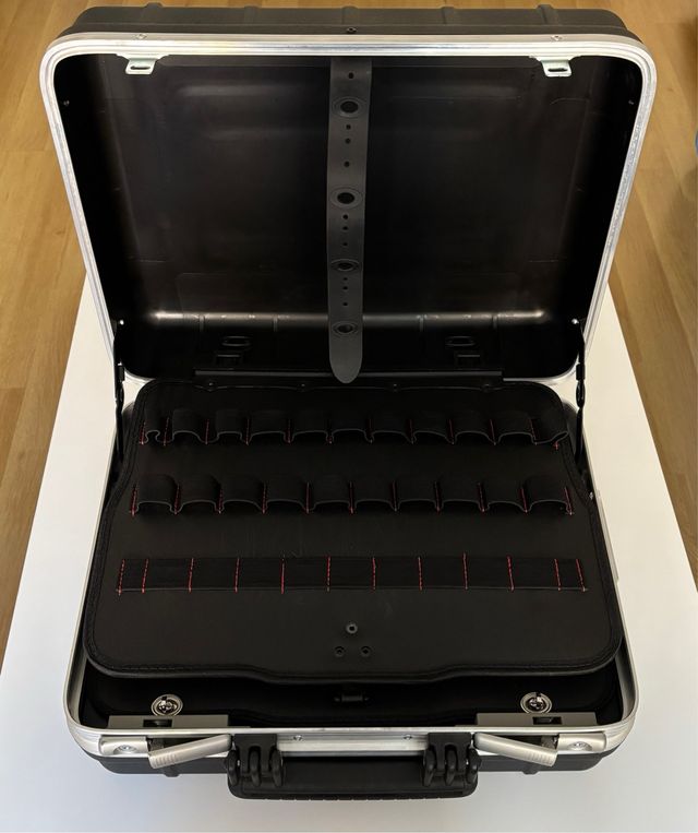 Maletín de herramientas USAG.