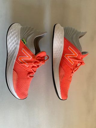 New Balance Roav Talla 39 Rosa y Gris
