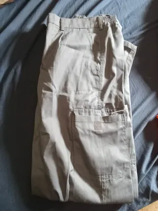 Pantalón de trabajo gris nuevo