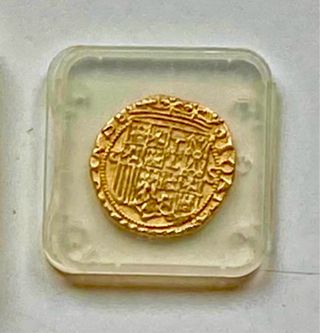 Moneda de oro antigua