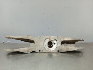 BRAZO SUSPENSION INFERIOR TRASERO DERECHO MERCEDE
