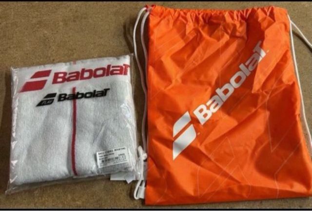 Bolsa y Toalla Babolat