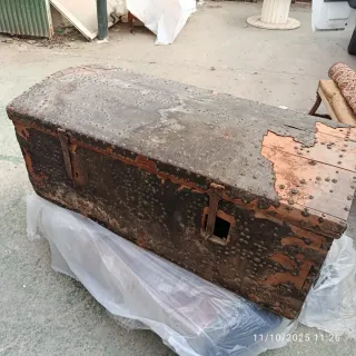 Baúl de caballería antiguo s.XVII