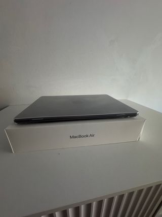 MacBook Air 13.6 M3 16GB 256GB