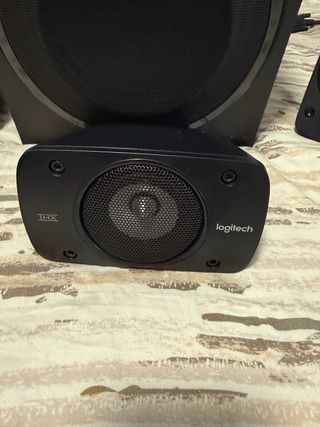 Sistema de Sonido Logitech 5.1 Negro