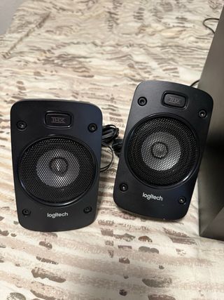 Sistema de Sonido Logitech 5.1 Negro