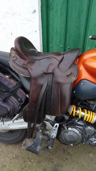 Silla de montar Podium de segunda mano