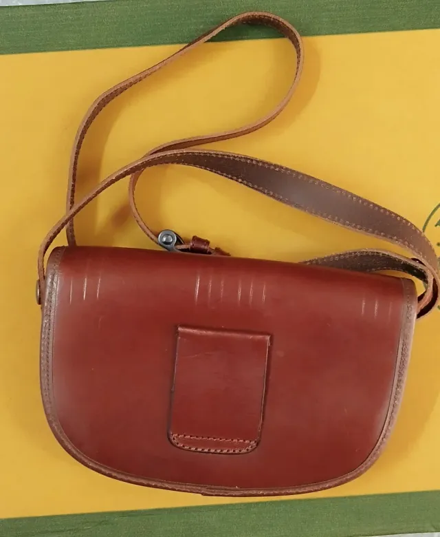 Bolso de cuero para romería