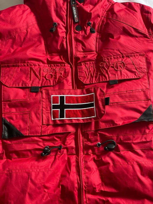 Abrigo Geographical Norway Rojo