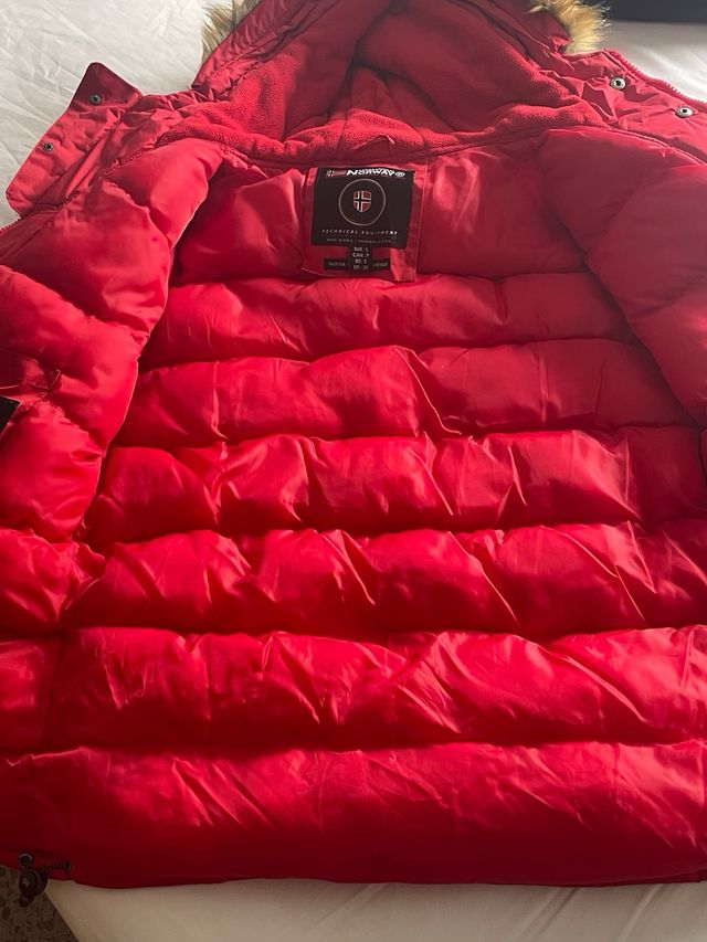 Abrigo Geographical Norway Rojo